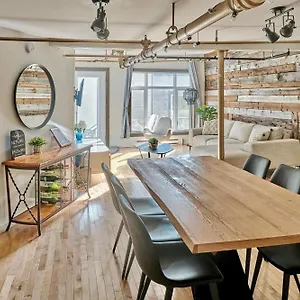  Apartment Lion's Den // Spacious 1500 Sqft
